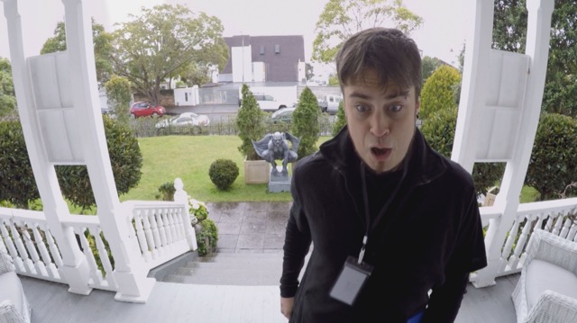 Energy Online Door to Door Salesman.jpg
