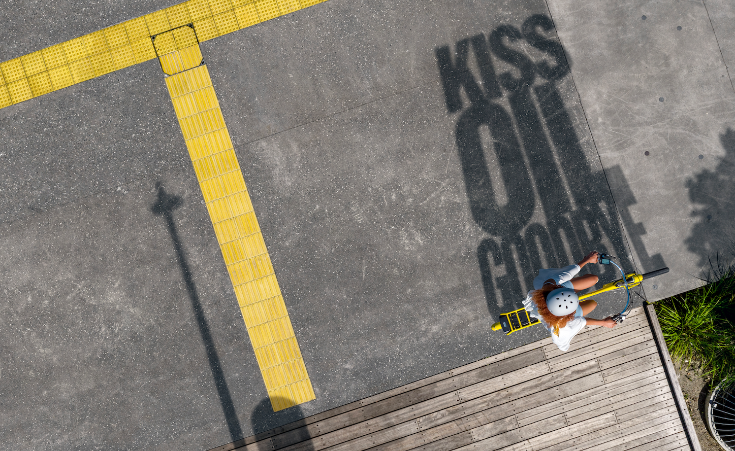 Mercury calls on Kiwis to kiss oil goodbye and join the electric revolution in latest brand campaign via FCB NZ