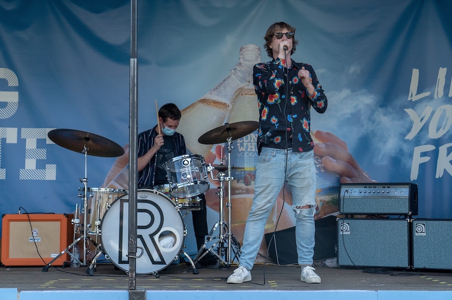 Long White launches 15 Minute Festivals to bring joy to those in MIQ via TBWA\NZ and Eleven PR