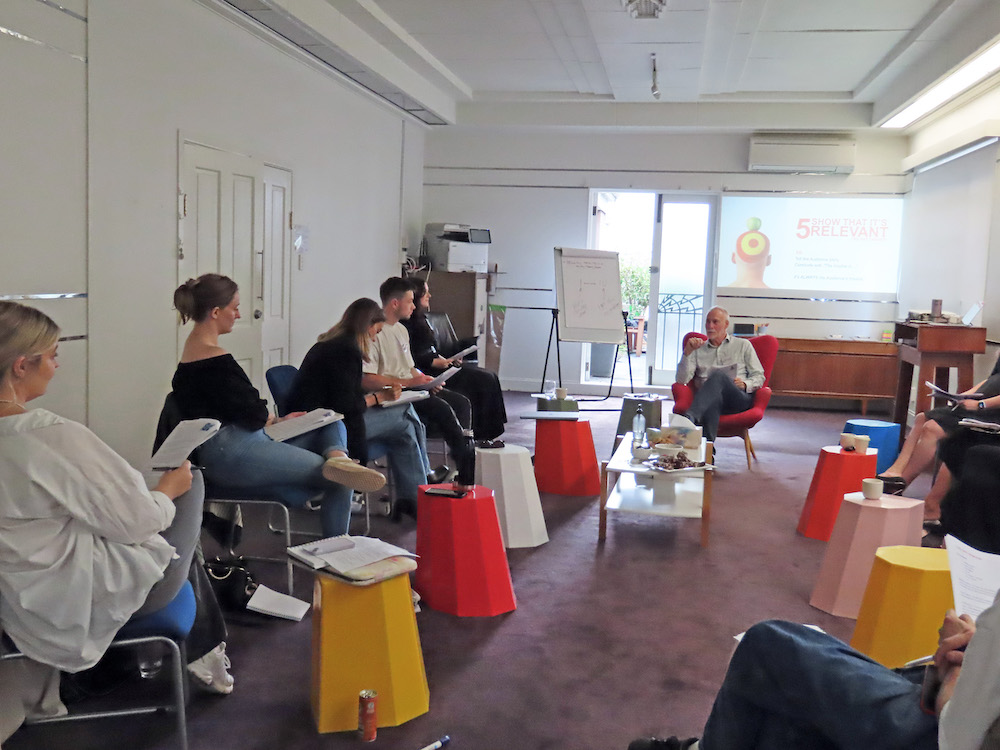 Eager participants attend Wayne Lotherington’s The MAChINE interactive workshop