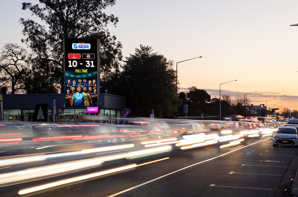 LUMO partners with Tribe to activate real-time sports data in DOOH