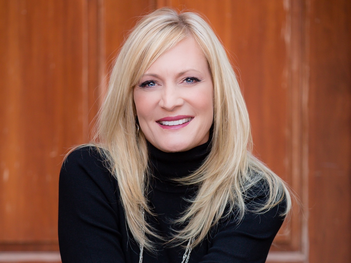 VML Global CCO Debbi Vandeven: Over the Rainbow – How knowledge, heart, courage and spirit can take VML into the future