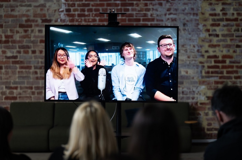 Special Australia and Bonds award Swinburne Uni team Capstone Challenge winners for 2023