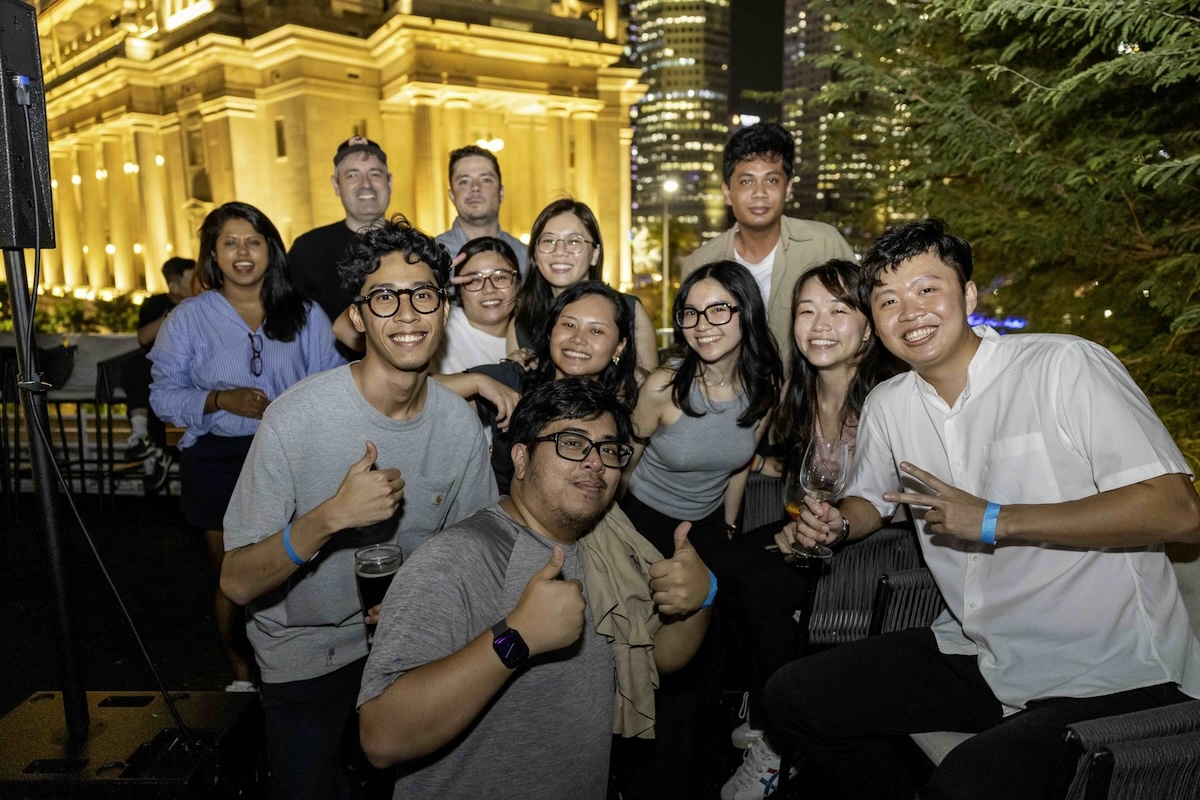 Hecklers party the night away under the Singapore skyline with the best of APAC