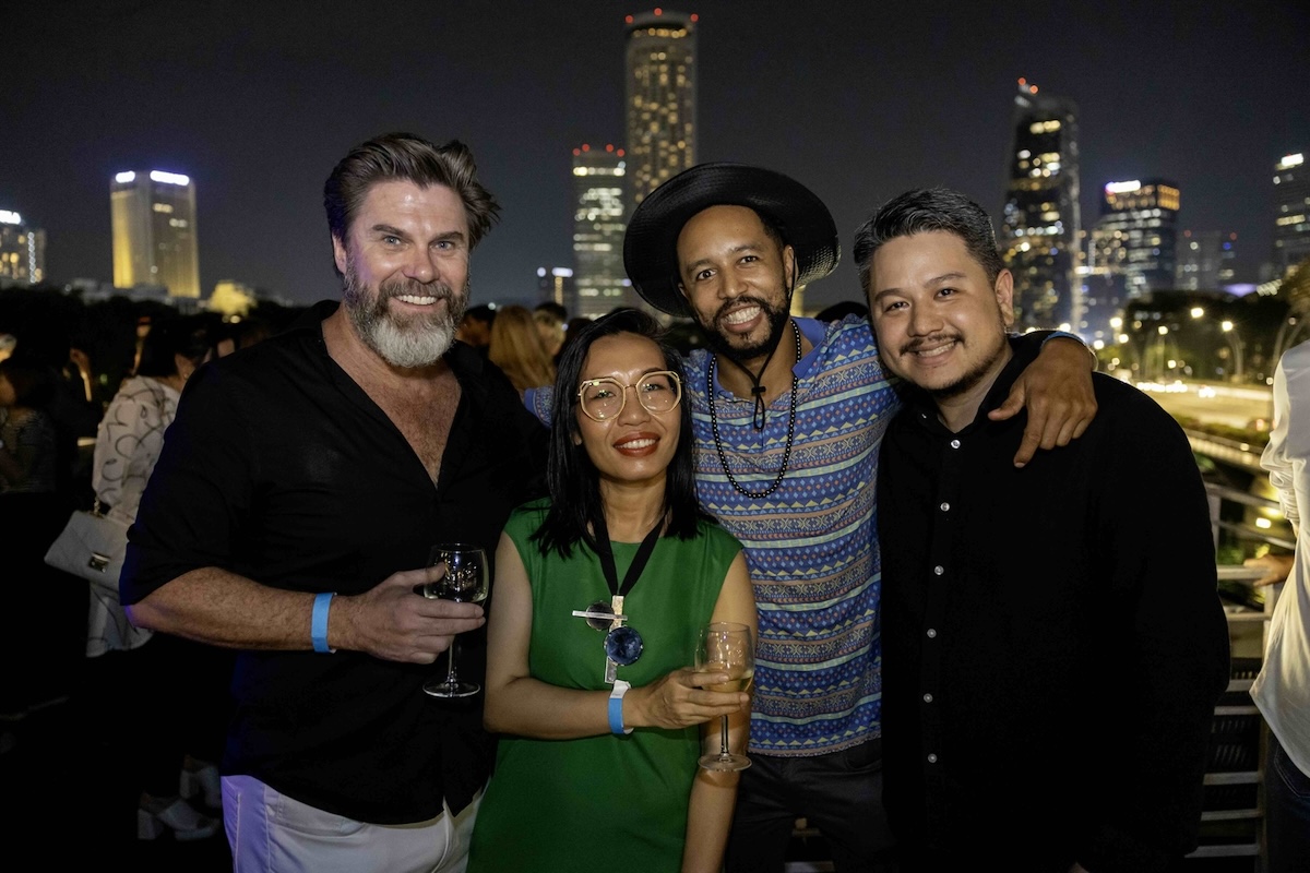 Hecklers party the night away under the Singapore skyline with the best of APAC