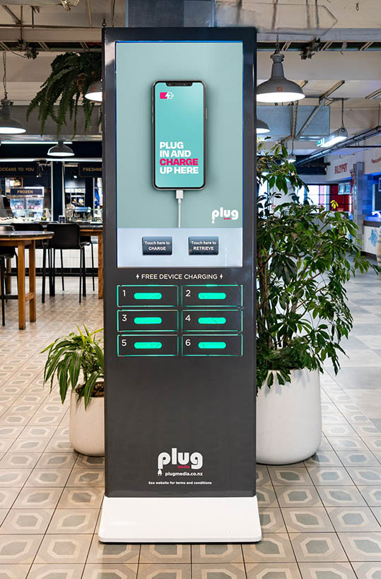 Plug Media revolutionises public charging; launches DOOH media network across NZ